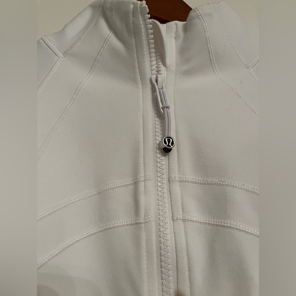 Lululemon Define Relax-Fit Jacket - Picture 11 of 15